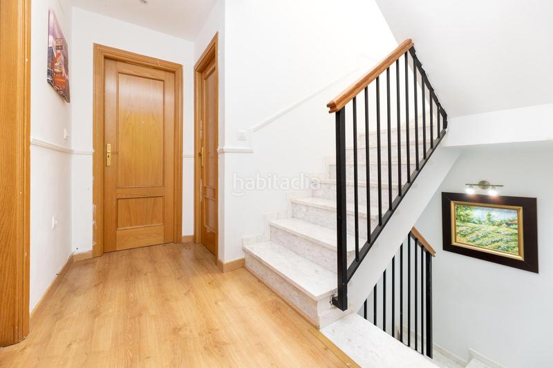 Foto 47248f02-abb9-4c8c-a086-cf8cbe2f2455. Casa a schiera con parcheggio piscina in Atarfe