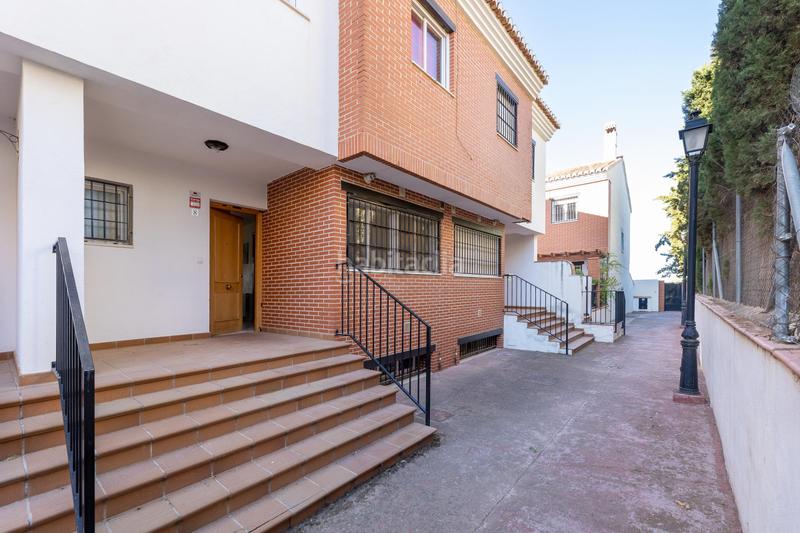 Foto 81b40f79-3fe5-4711-94bd-1ae8d79af65e. Casa a schiera con parcheggio piscina in Atarfe