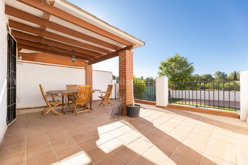 Foto 84fbf0ad-1a76-4d18-9462-fab6cdffc206. Casa a schiera con parcheggio piscina in Atarfe