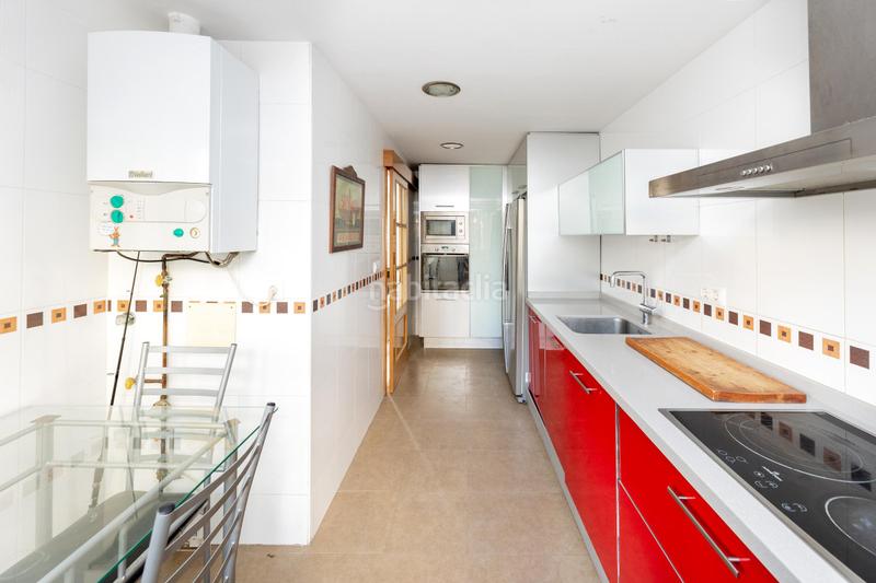 Foto e332b70e-ea29-471b-9c32-b7cc19b44bb4. Casa a schiera con parcheggio piscina in Atarfe