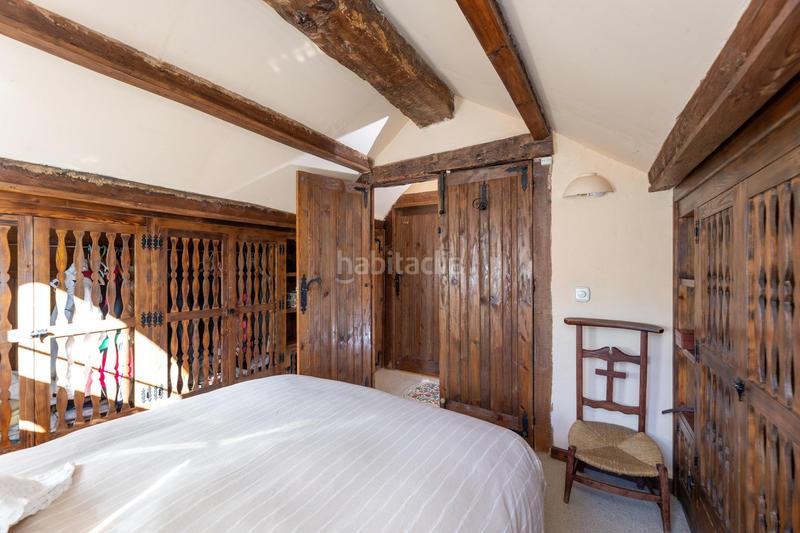 Foto c377379a-5b22-48c8-876b-71a97e27a214. Ático vivienda con garajes Zona media baja en Zona media Sierra Nevada