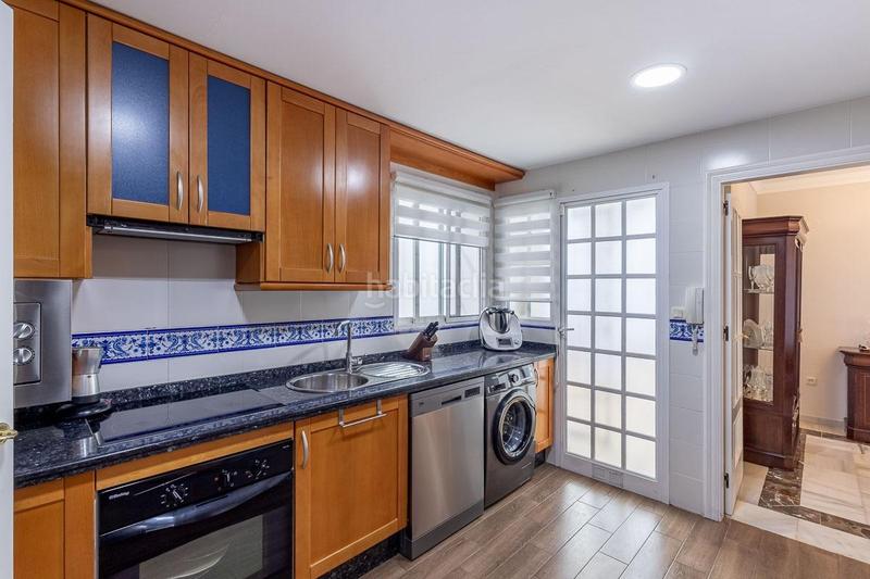 Foto a14c1ad1-4848-4958-a19a-127d459a7cab. Reihenhaus mit heizung parking in Motril ciudad Motril