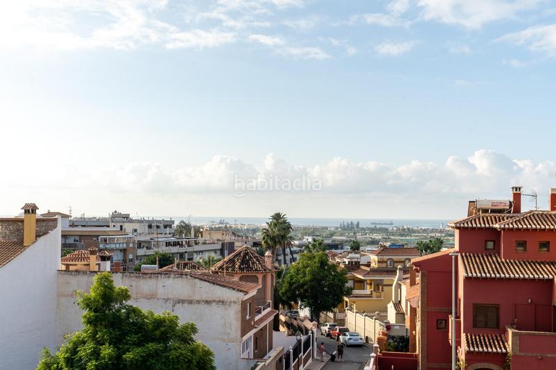 Foto 350f672c-8d68-42e8-9acc-a3da7b01c9b2. Casa a schiera in Motril ciudad Motril