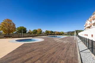 Pis en Calle de julio cortzar 1. Pisazo reformado con calidades premium en urbanizacin privada c