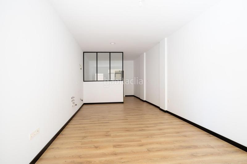 Foto d358a236-8240-4bb2-98d9-af79ce32afa2. Estudio  en pleno centro . alta rentabilidad en Granada