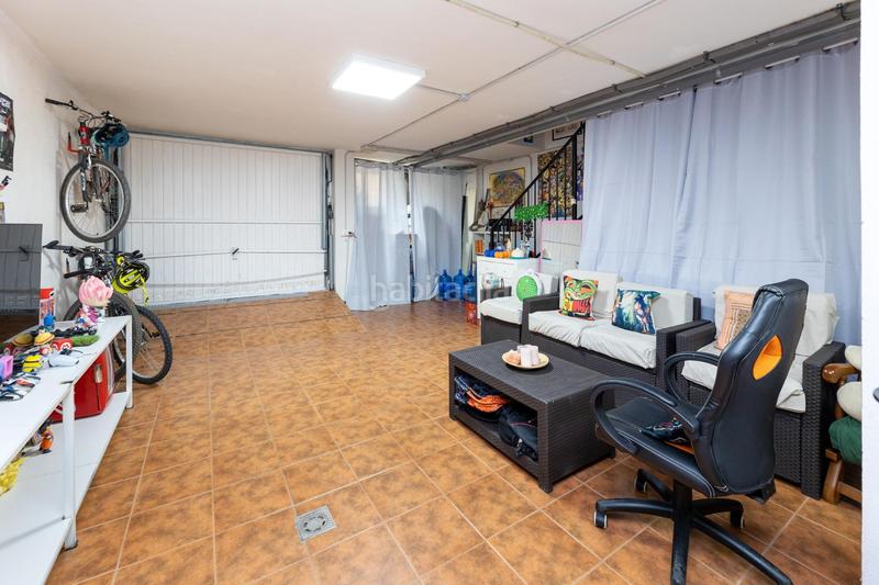 Foto 8d621f8a-1817-4f9d-b755-1bc0eccba82c. Casa adossada amb aparcament a Belicena Vegas del Genil