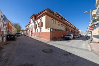 Pis a Residencial Triana - Barrio Alto. Magnífica inversión al lado del futuro metropolitano