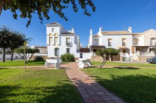 Doppelhaus  Avenida avenida de los geranios, 10. Magnifica casa pareada en calahonda
