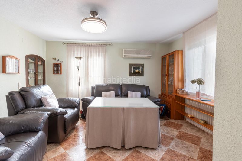 Foto 56750ecf-7276-40f0-8ef0-80a882f176ec. Chalet vivienda exclusiva en urbanización viñas del rey otura en Villa de Otura