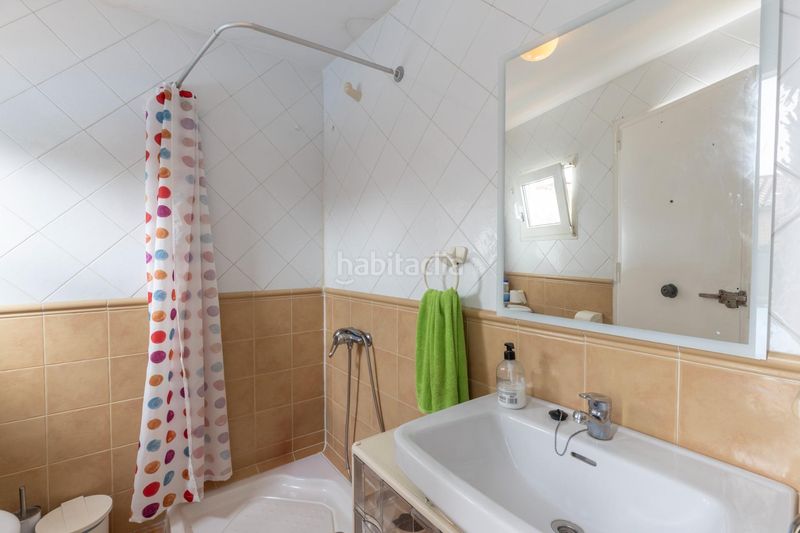 Foto 68702a68-953b-4a51-81da-167d848b44ba. Chalet vivienda exclusiva en urbanización viñas del rey otura en Villa de Otura