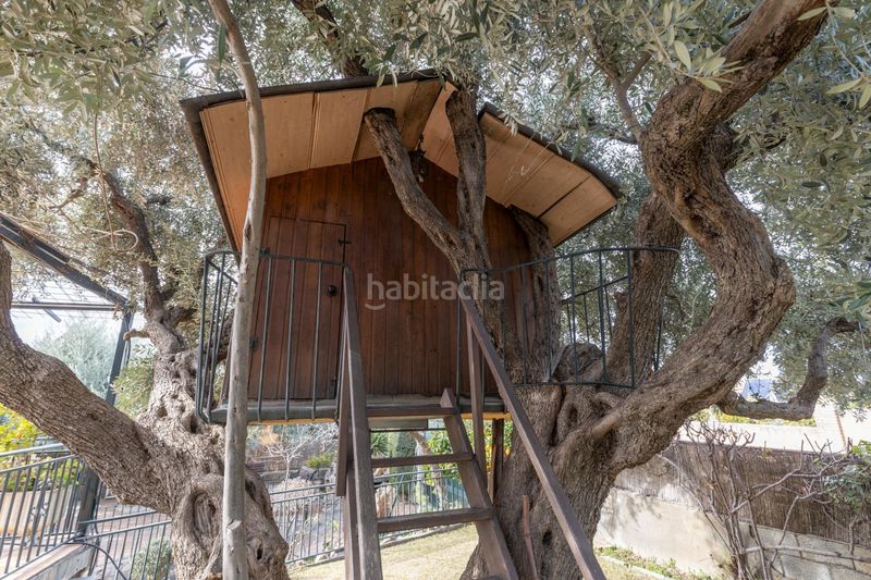 Foto 8c561c5d-831e-423e-abc3-cdc9614e8b4b. Chalet vivienda exclusiva en urbanización viñas del rey otura en Villa de Otura