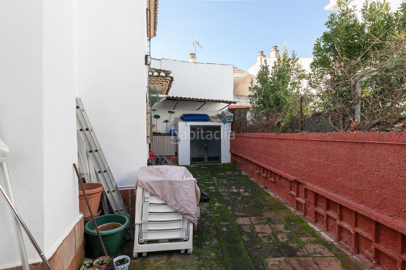 Foto 379da98f-e52c-4897-9fb8-1f9a974d3839. Chalet  independiente con jardín y piscina vistas a sierra nevada en Granada