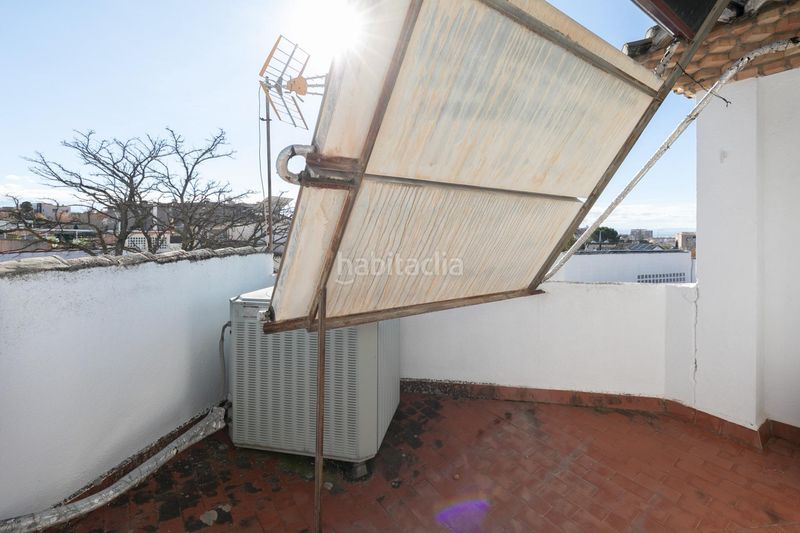 Foto f03af4b1-4a91-4c58-9b27-433d14d48b22. Chalet  independiente con jardín y piscina vistas a sierra nevada en Granada