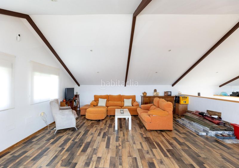 Foto 4538fc26-89a1-4ec7-a568-0dcf6709d2fb. Casa amb aparcament a Nívar