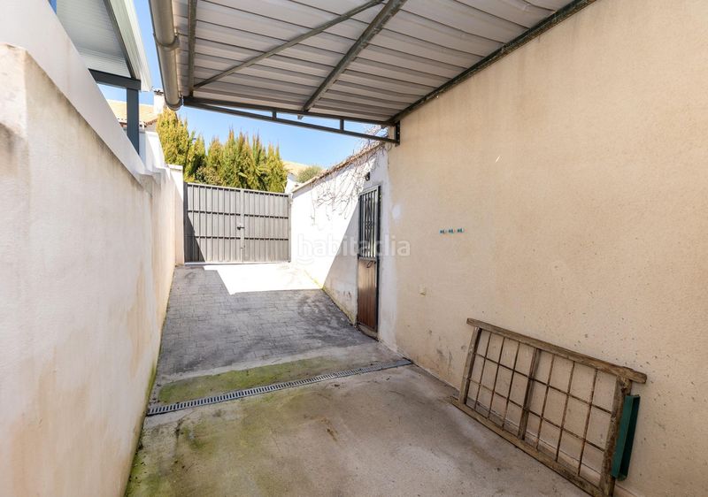 Foto 776f8267-81a7-41db-a545-f0b2121caebe. Casa amb aparcament a Nívar