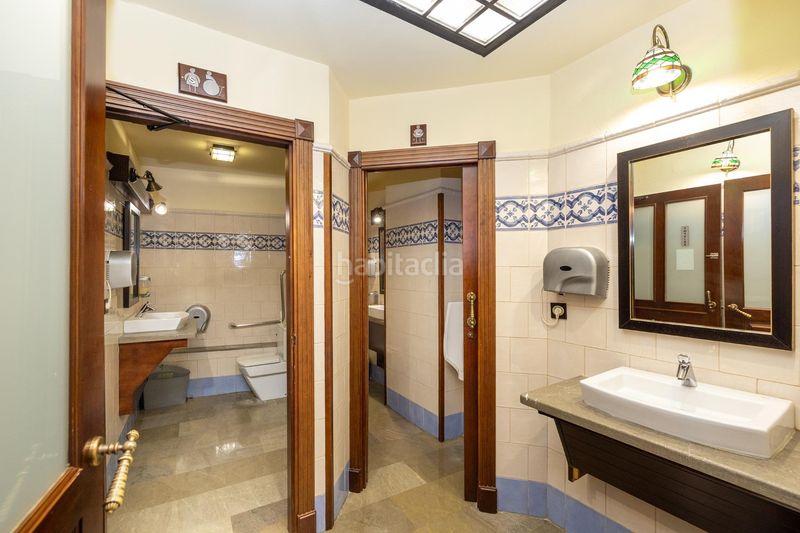 Foto b5da78c9-46a7-4bb5-8df8-3314b9a5f2c6. Edifici a Centro - Sagrario Granada