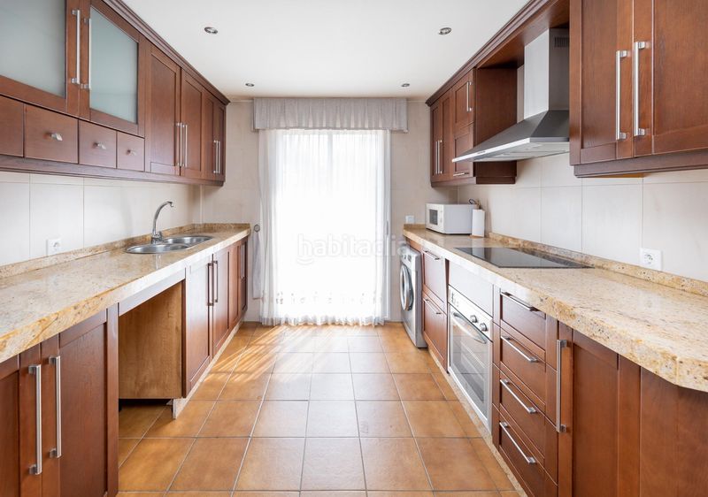 Foto f17d7b8e-6ee3-44e7-8c00-4fa086ee442b. Casa amb aparcament a Ogíjares