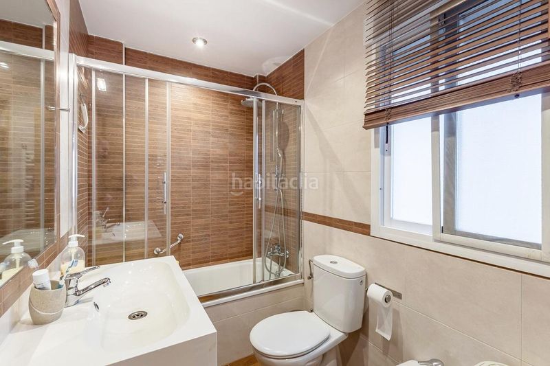 Foto 6e0853c5-2caa-4f3f-929b-6fbdab4c82a8. Casa adossada amb aparcament a Güevéjar