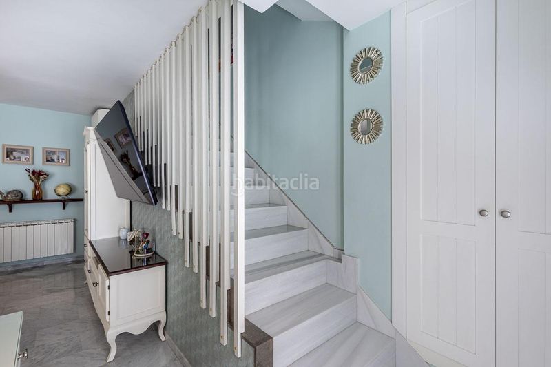 Foto 7a05d88f-6497-4287-a063-ca68f29784f3. Casa aparellada amb aparcament a Atarfe