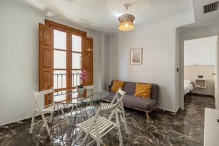Flat in San Matías - Realejo. Piso con licencia turistica en calle navas