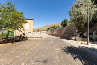 Terreny residencial  Calle fuente 16 caños. Venta de 6.634 m2 de suelo urbano en güejar sierra granada