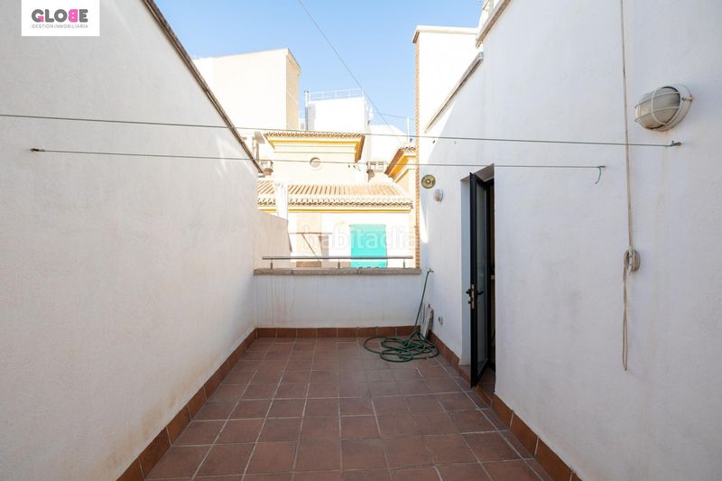 Foto 36c5f6fa-c83f-4a96-ae4f-683cc0eadfb9. Casa  exclusiva junto a acera del darro. pleno centro . seminueva y con ascensor propio en Granada