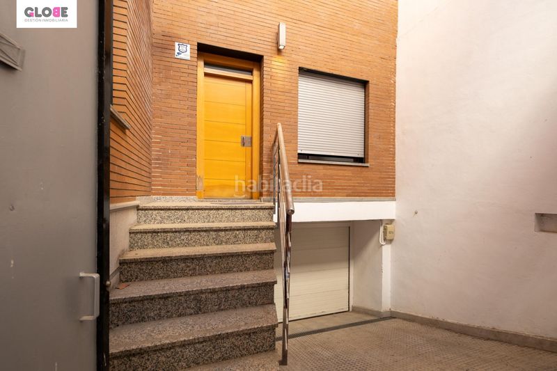 Foto e2f3c616-8cce-4c83-80f0-92b1224d8f71. Casa  exclusiva junto a acera del darro. pleno centro . seminueva y con ascensor propio en Granada