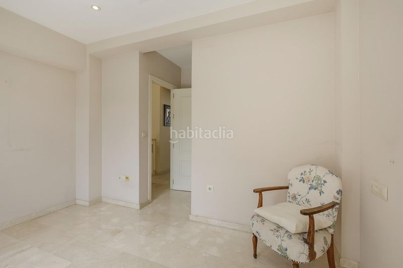Foto 45a21d19-5f8f-4ae2-801b-0d62d93db0e0. Casa adossada amb calefacció aparcament a San Miguel Armilla