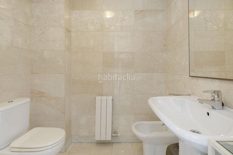 Foto ff4cbfc1-2279-4a86-bba9-5398a7c6cf3f. Casa adossada amb calefacció aparcament a San Miguel Armilla