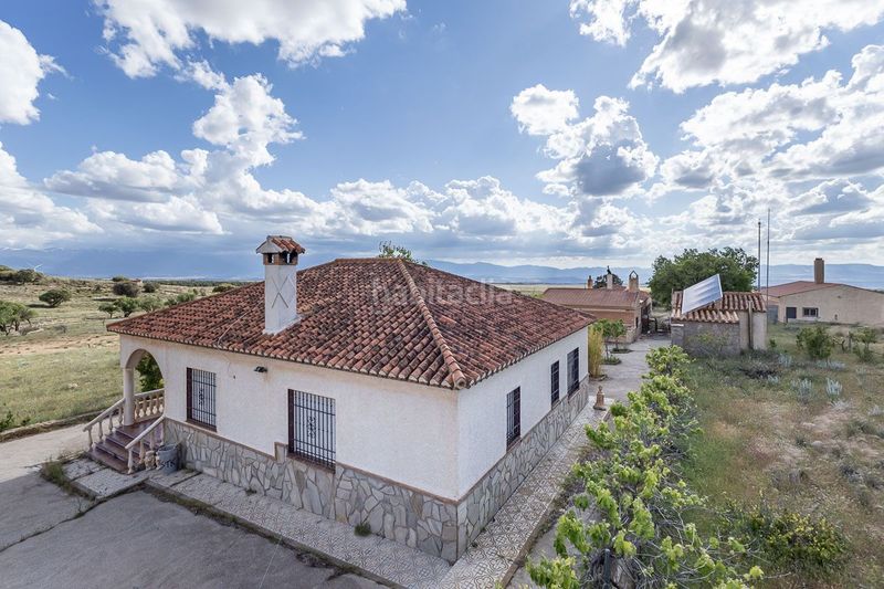 Foto f77d043d-e32d-4c22-a5f9-8cb12a689622. Finca rústica a Guadix