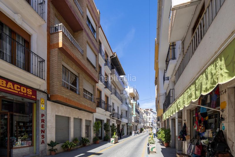 Foto 027086fa-3f1f-4bd5-8e09-3601d99495b6. Casa aparellada a Lanjarón