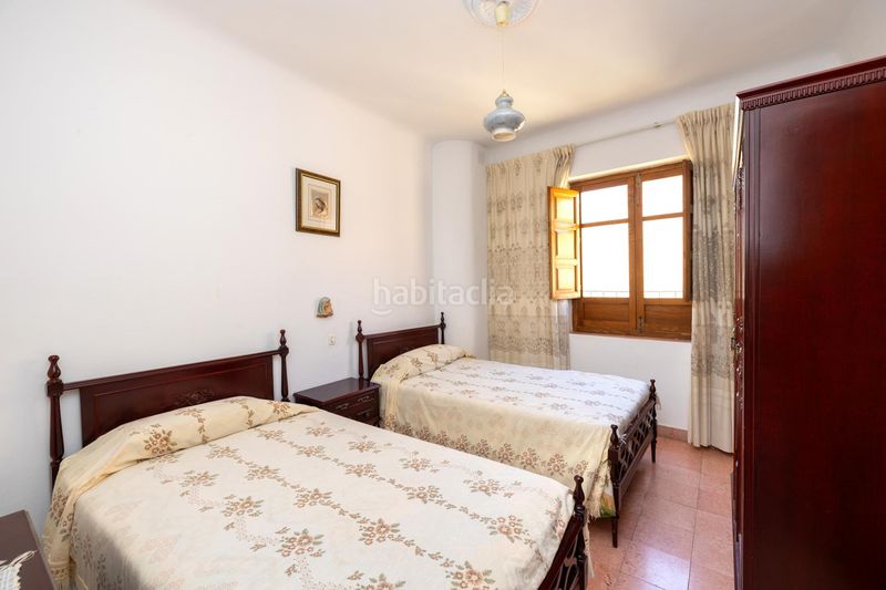 Foto b458263b-b233-49ca-a209-a455e711bee4. Casa aparellada a Lanjarón