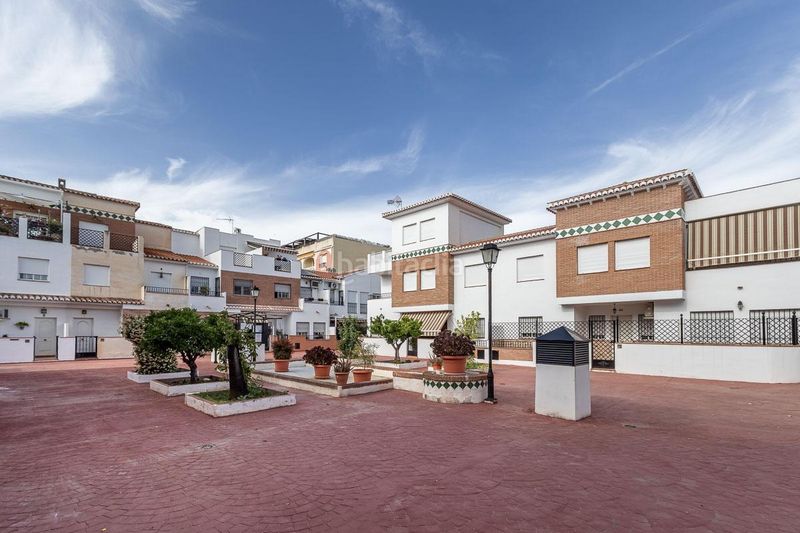 Foto 1395ca4b-9fce-4f7d-a1cb-8f455e56f223. Casa adossada amb calefacció aparcament a Gójar