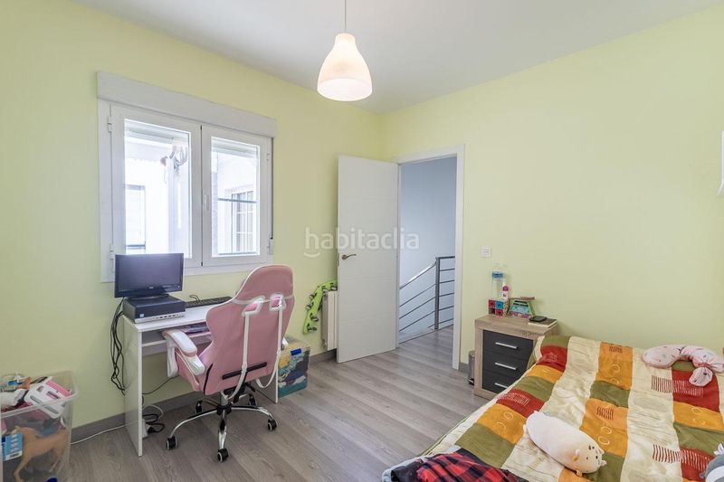 Foto 2e0f427b-4a53-42d6-95b3-0f2d6c28f308. Casa adossada amb calefacció aparcament a Gójar