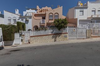 Reihenhaus en Hu�tor Vega. Tu nuevo hogar en hu�tor vega amplitud, tranquilidad y unas vist