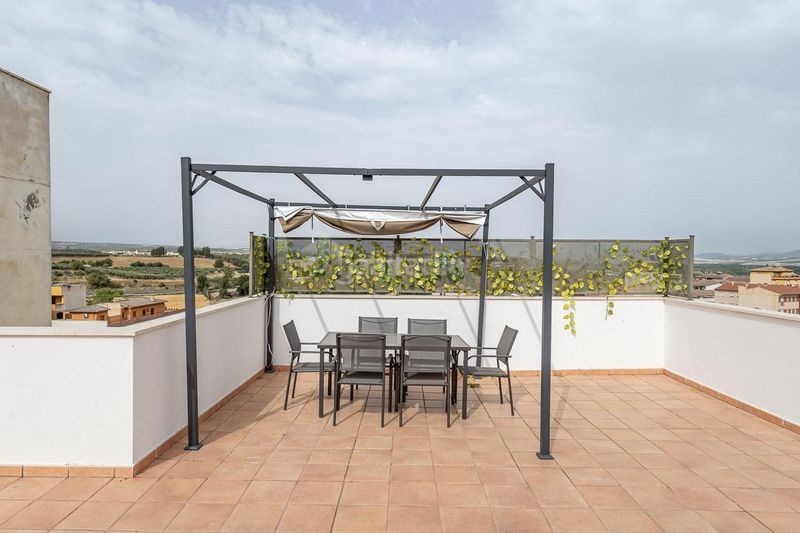 Foto 74b625d2-a1b2-48a2-a8e2-8d2591d5d9c0. Dúplex luminoso dúplex en Láchar