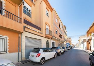 Casa a schiera in San Antón. Casa adosada con grandes posibilidades en el centro de armilla