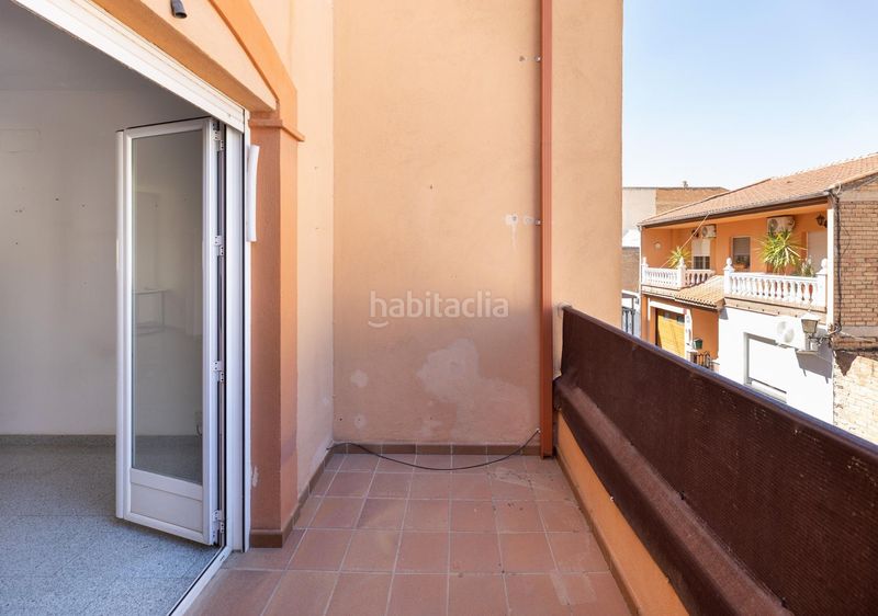 Foto 110d1300-c45f-4404-b026-96769ae53842. Casa adossada amb aparcament a San Antón Armilla