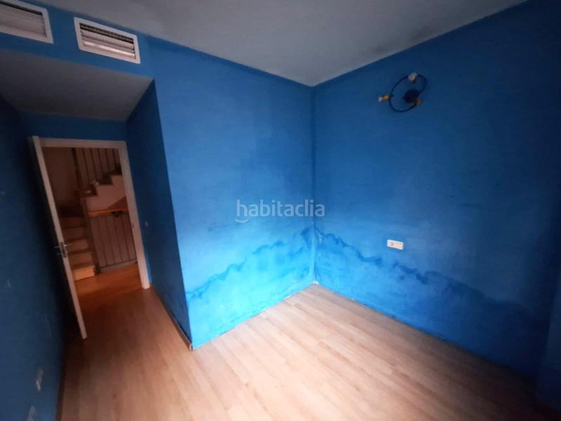 Foto 16782e42-7b99-404e-b150-051a6a61678d. Casa a schiera in calle pepa flores marisol 18 in Málaga