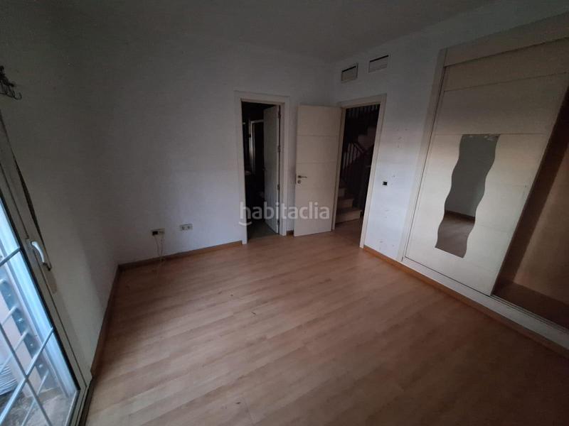 Foto 330d59c9-f5d8-4d0d-8299-530058a9b3ac. Casa a schiera in calle pepa flores marisol 18 in Málaga