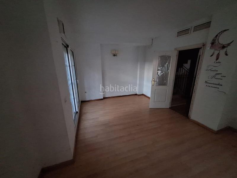 Foto 3b652cc5-b862-48ac-b72c-d49cc7cddb99. Casa a schiera in calle pepa flores marisol 18 in Málaga