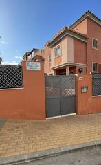 Maison jumelée à Calle PEPA FLORES MARISOL 18