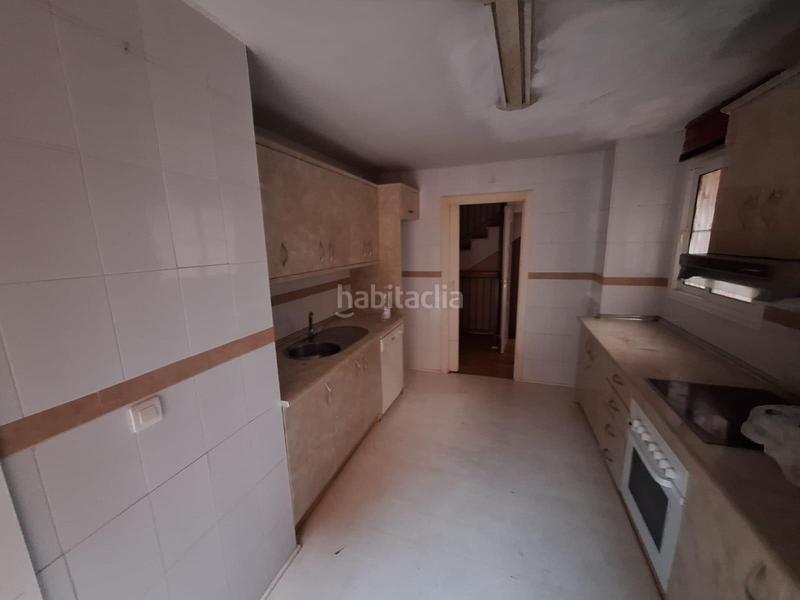 Foto 94c59213-14a1-4a02-8459-9a8e968778ad. Casa a schiera in calle pepa flores marisol 18 in Málaga