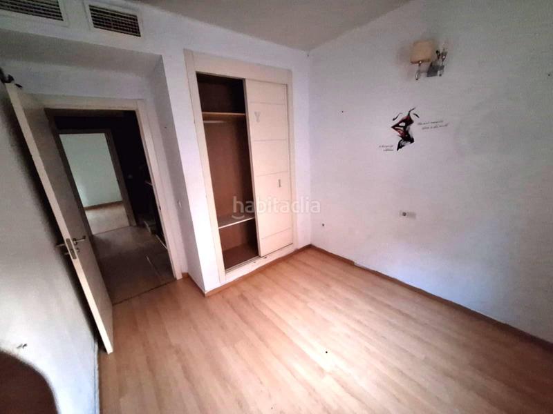 Foto f6cf7ab7-abbc-4280-9ce6-2506bb83d129. Casa a schiera in calle pepa flores marisol 18 in Málaga