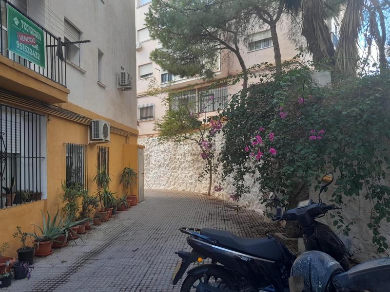 Foto cb67cdc9-fa5e-4f57-a6dd-ec65a2db5906. Apartamento piso en malaga la pelusa El Palo en El Palo Málaga