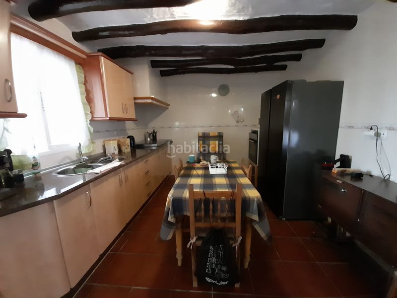 Foto d0d1dc0e-8f45-40b2-9898-35cbb908b2bd. Casa adossada a Cañete la Real