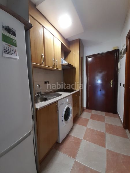 Foto dd5bfa19-4f44-497b-aa02-b7ad92db296b. Estudi amb piscina a El Bajondillo Torremolinos