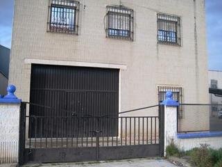 Nau industrial a Alcolea
