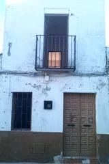 Casa a Bujalance. Vivienda de dos plantas,