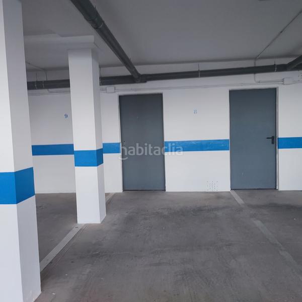 Foto 0089f596-6d13-4caa-a25c-df6119ea76ac. Aparcament cotxe a Almodóvar del Río